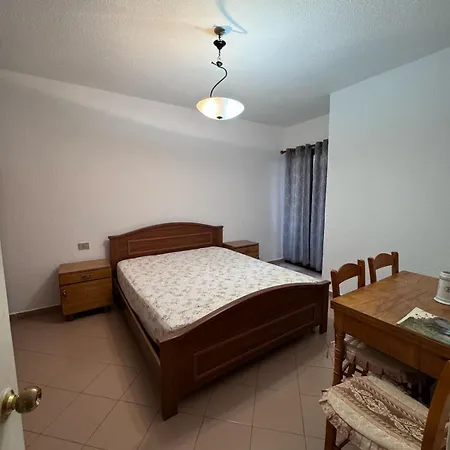 Xhoxhi Apartman *
